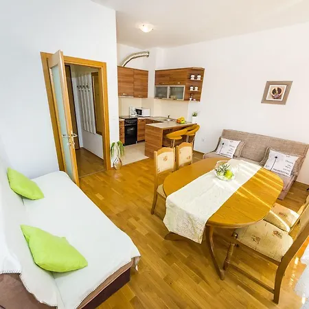 Apartamento Populare Charming