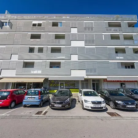 Appartamento Populare Charming Zara