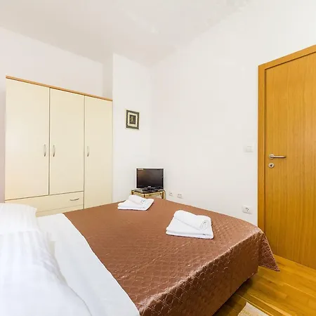 Apartment Populare Charming *