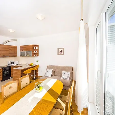 Apartamento Populare Charming