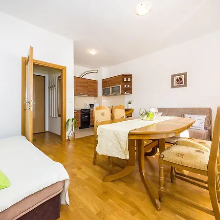 Apartamento Populare Charming